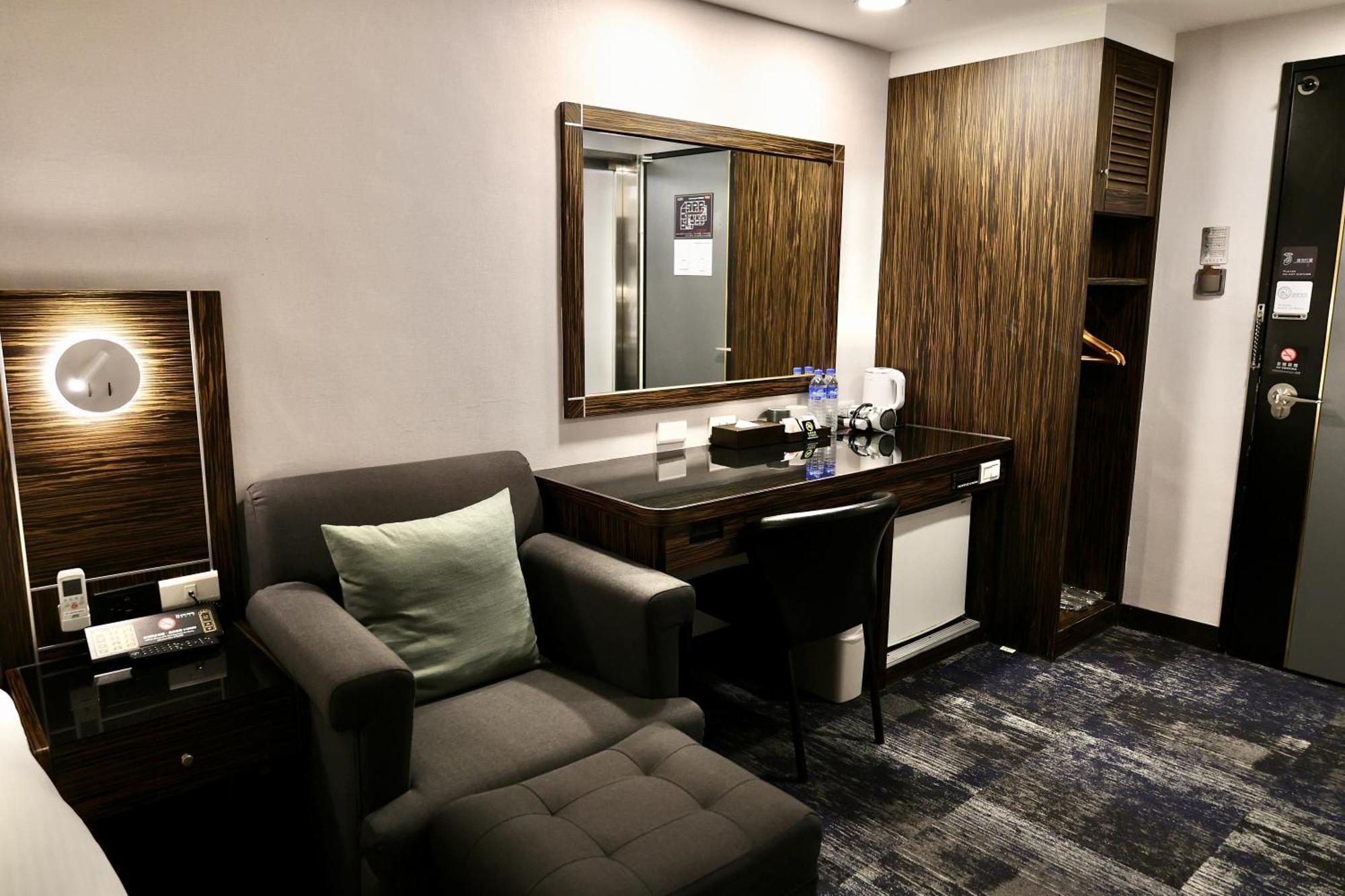 Hub Hotel - Zhongshan Branch Tajpej Zewnętrze zdjęcie
